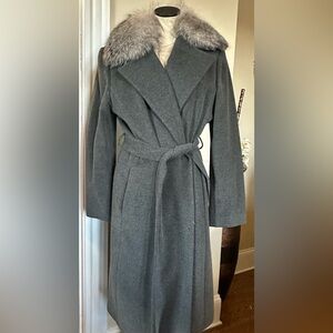 Gray belted coat with fur collar